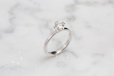 помолвочное кольцо