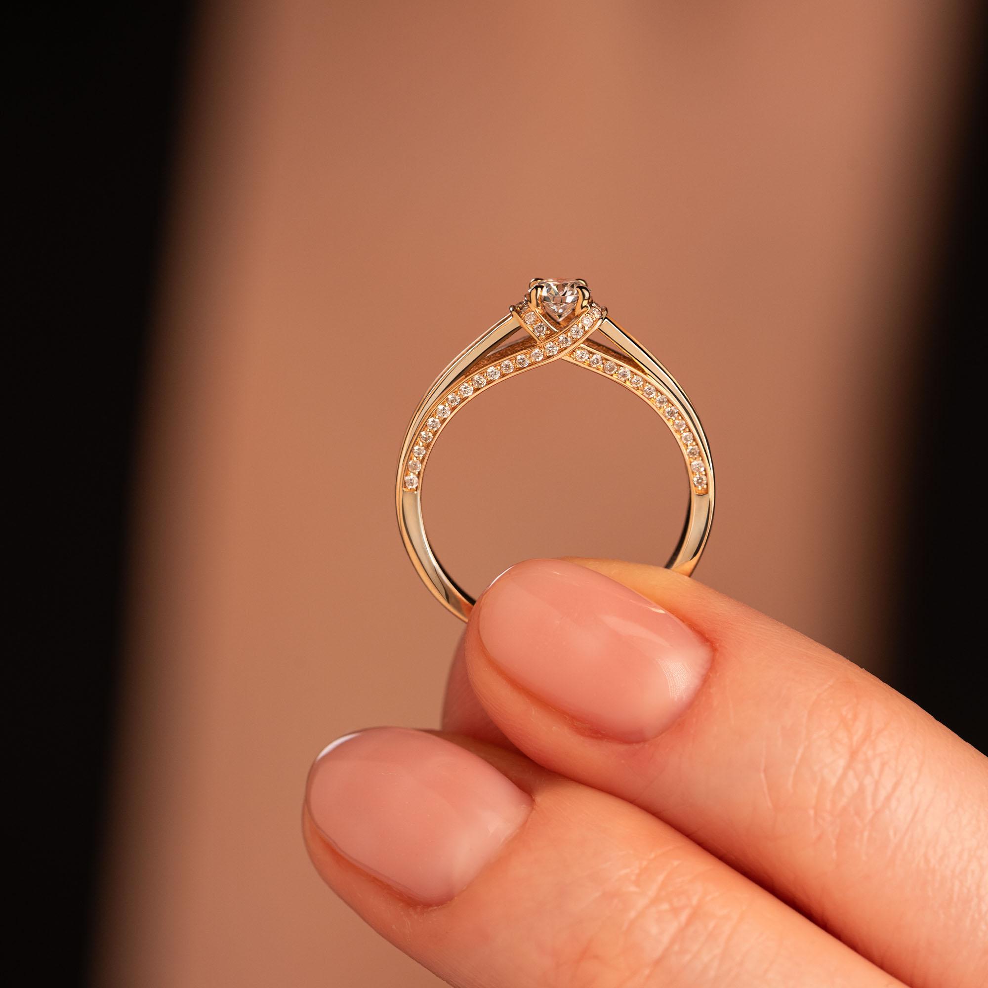 Кольцо из золота с бриллиантами 911427Б