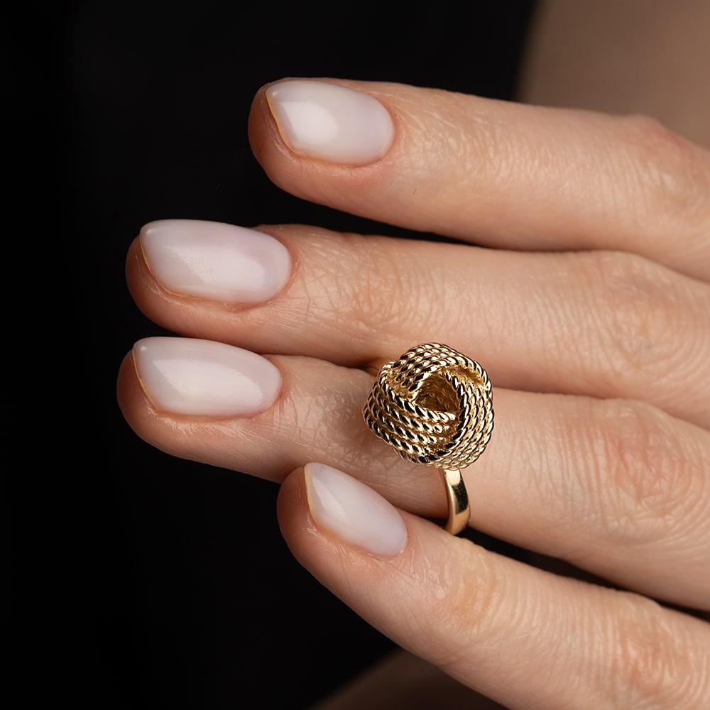 Кольцо из желтого золота без вставок 931817