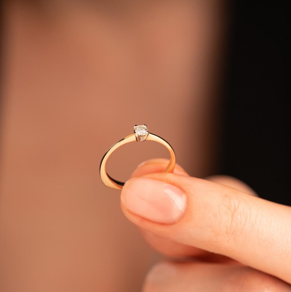 Кольцо из золота с бриллиантом 911049Б