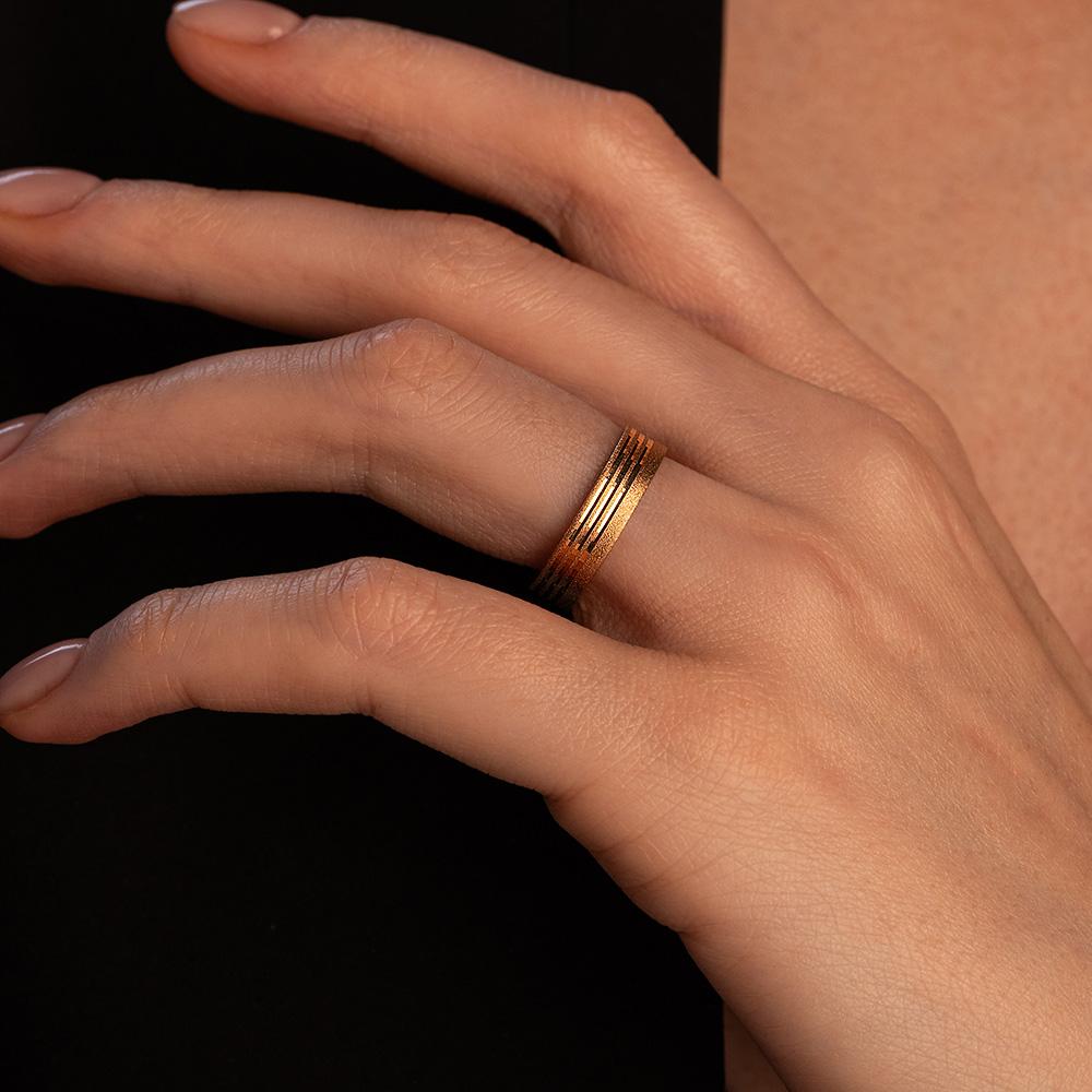 Обручальное кольцо из красного золота 200-000-510