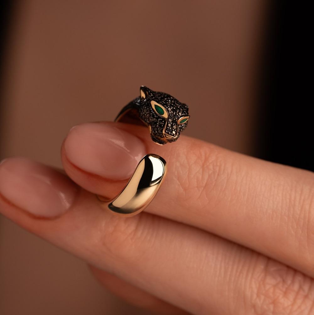 Кольцо из желтого золота с черными бриллиантами 931898ЧБ