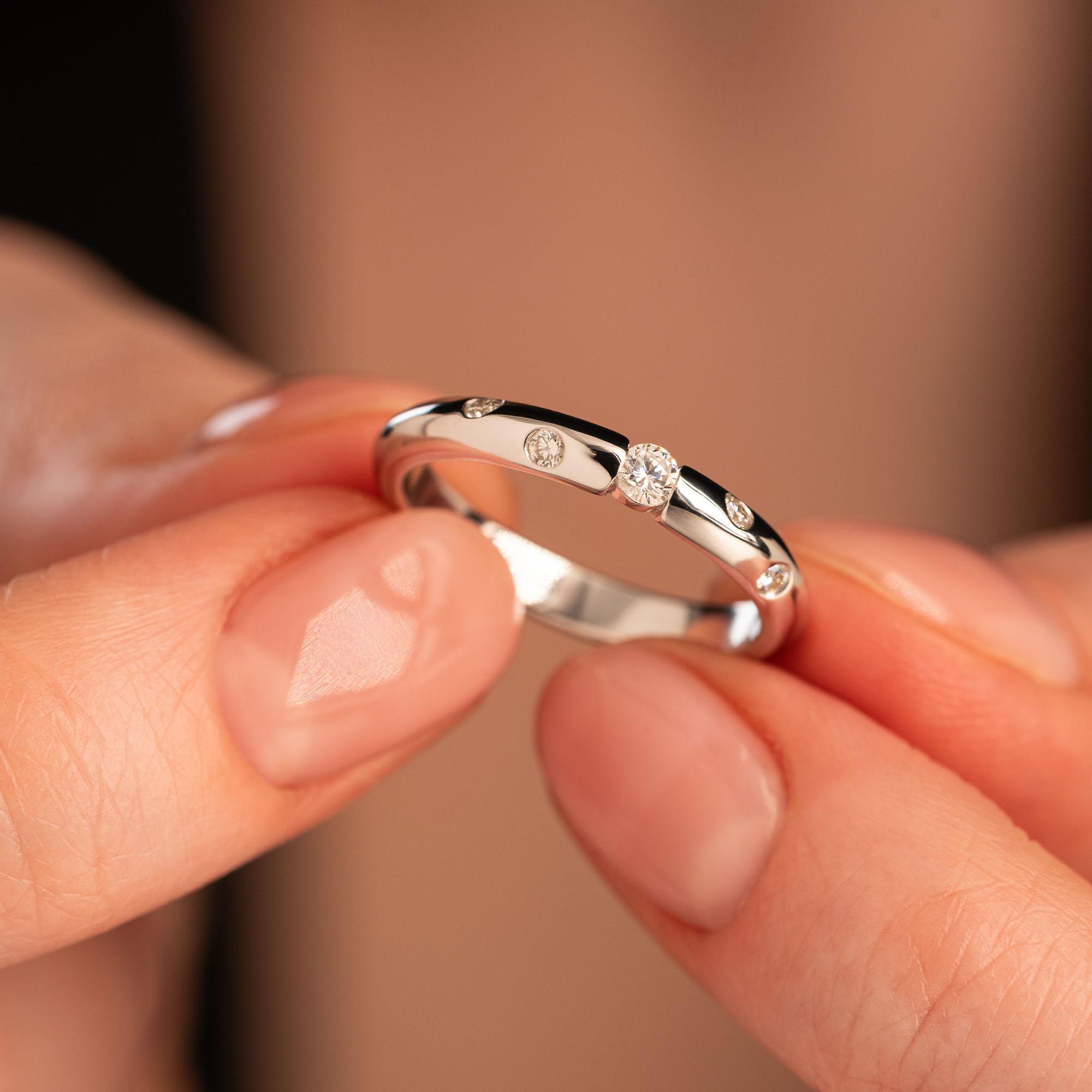 Кольцо из белого золота 585 прлбы  с бриллиантами 921743Б