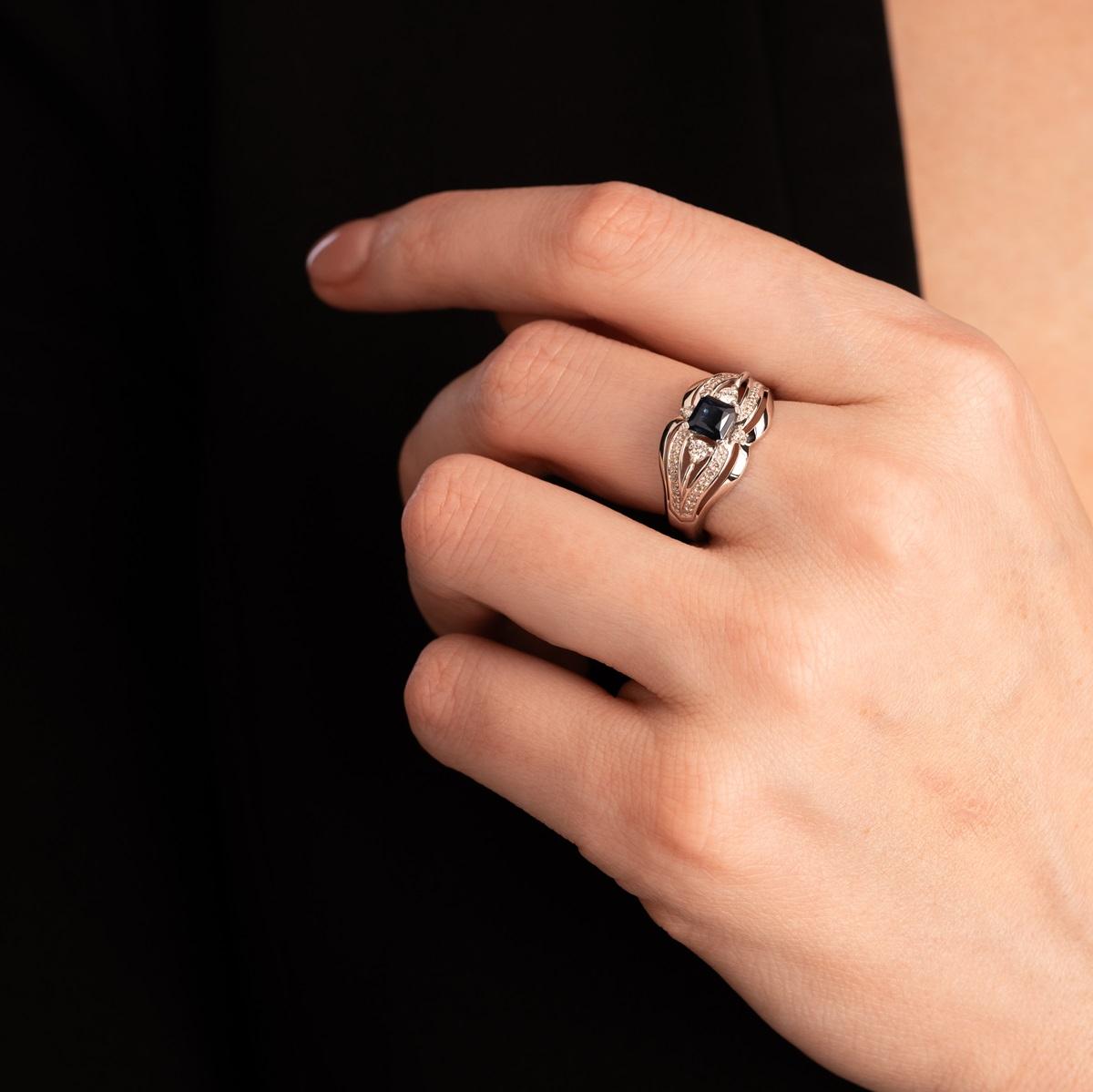 Кольцо с сапфиром и бриллиантами 921909С