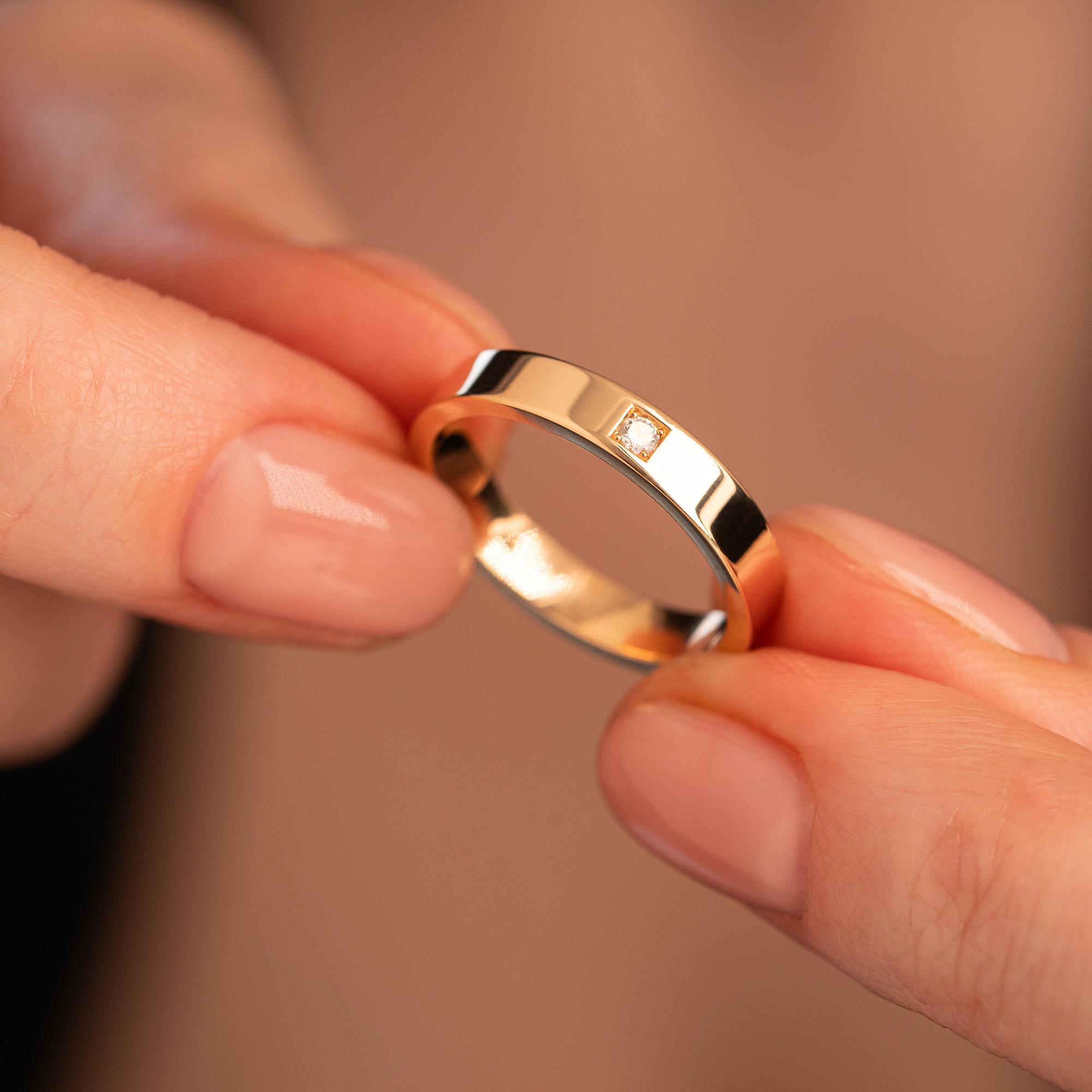 Обручальное кольцо из красного золота 202-010-308