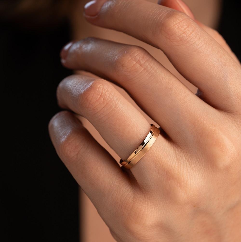 Обручальное кольцо из красного золота 200-000-395