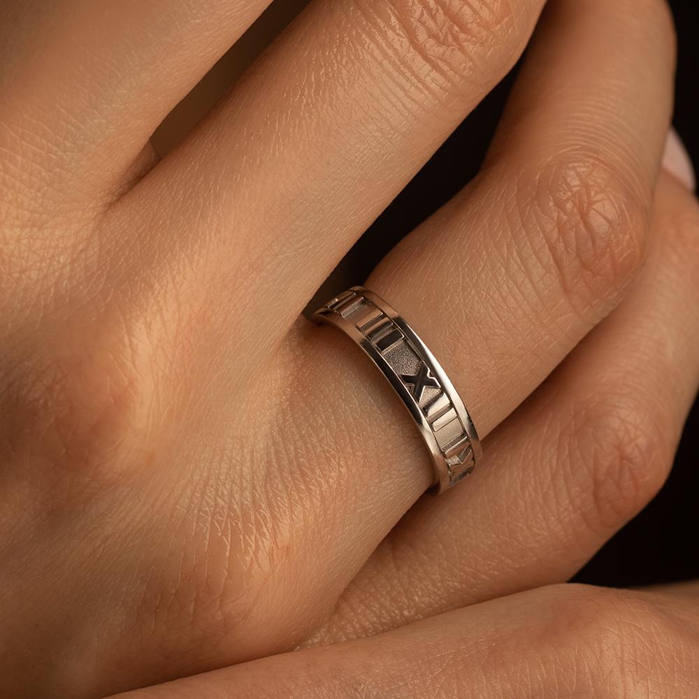 Кольцо из золота без вставок 921500