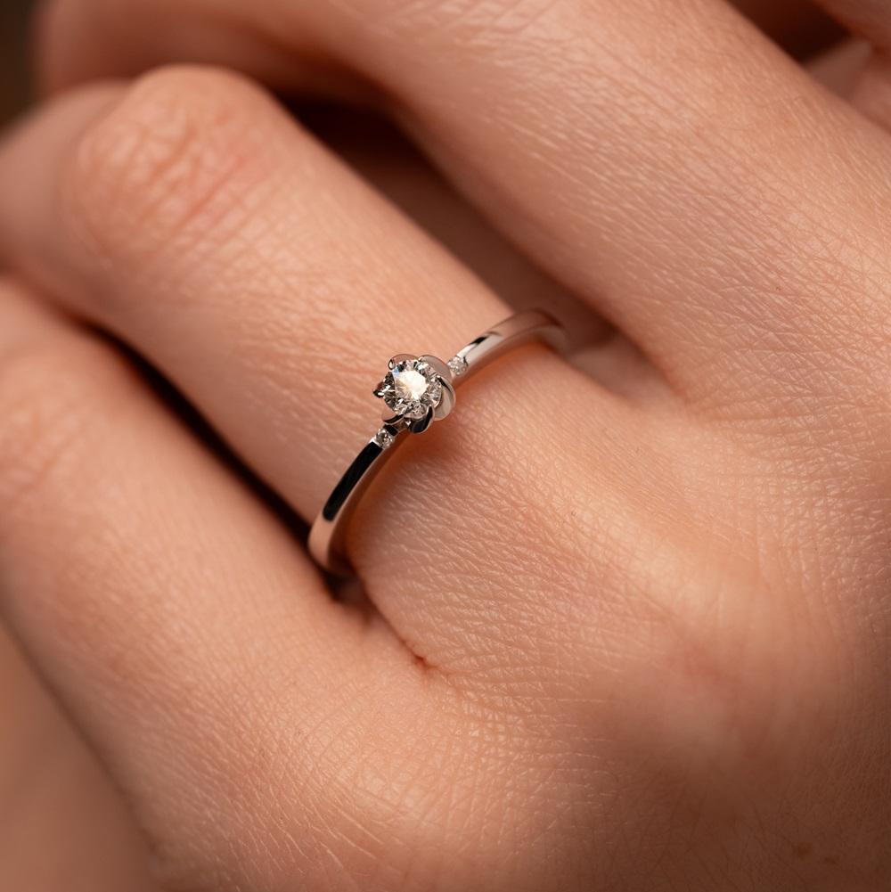 Кольцо с бриллиантом 921720Б