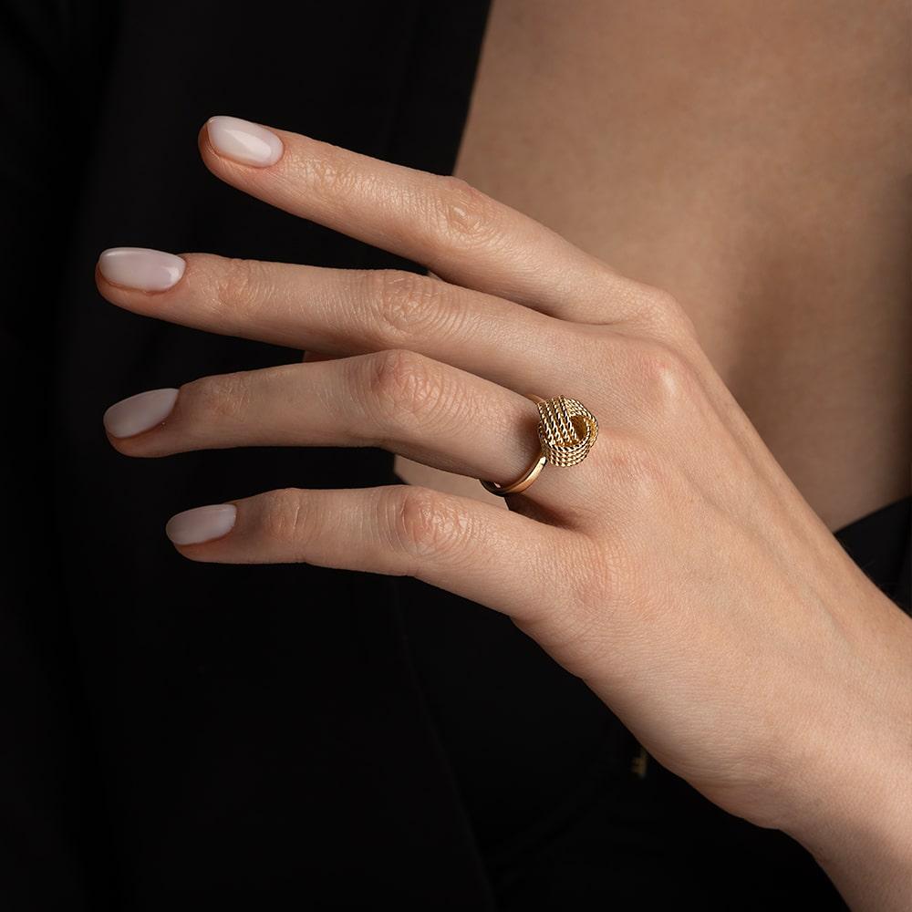 Кольцо из желтого золота без вставок 931817