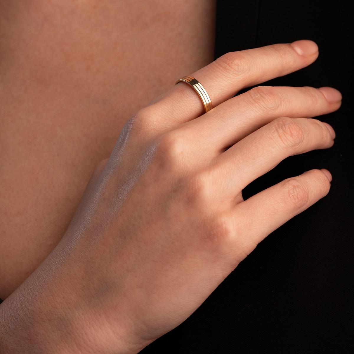 Обручальное кольцо из золота (синтеринг) 490-000-903