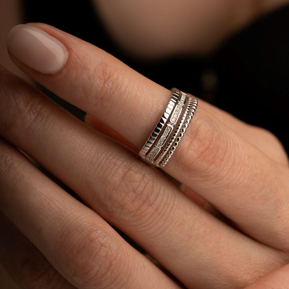 Кольцо из белого золота 585 пробы 921815Б