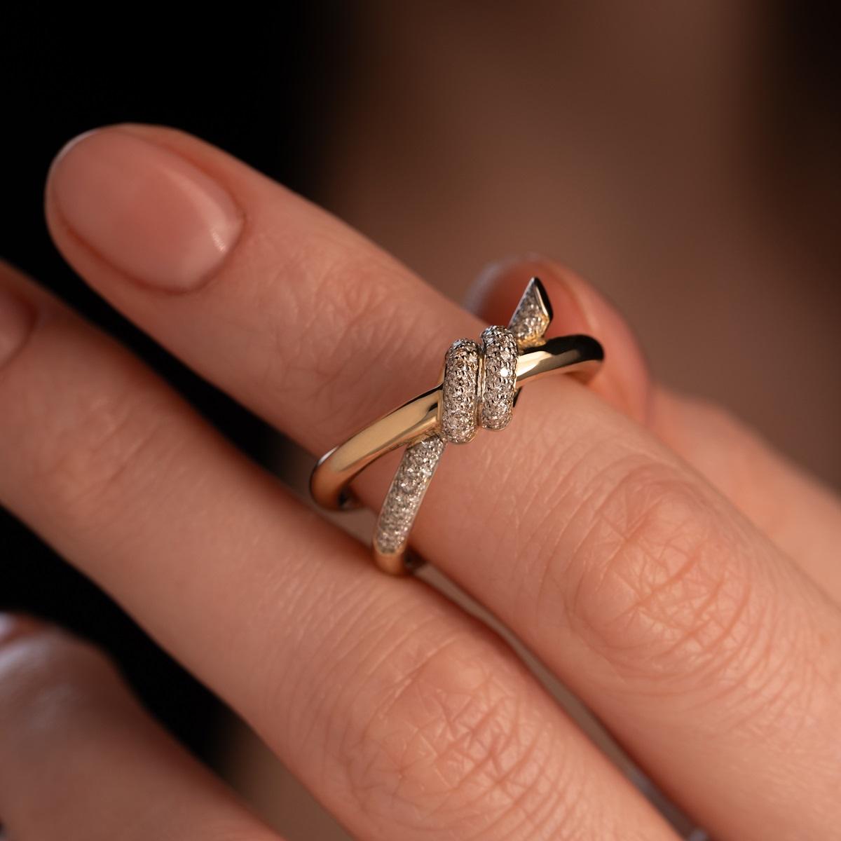 Кольцо с бриллиантами 931762Б