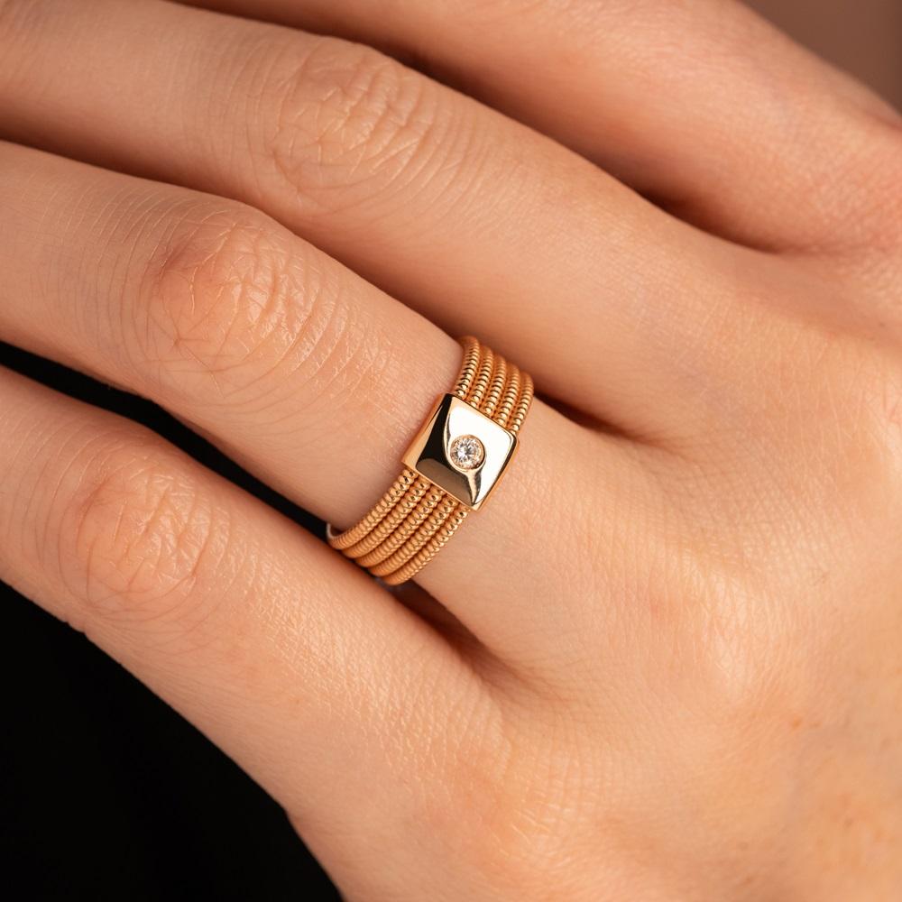 Кольцо из красного золота с бриллиантом 911465Б