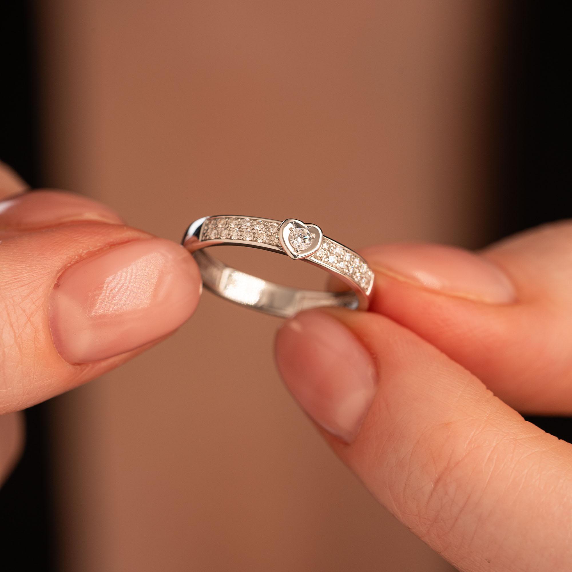 Кольцо из золота с бриллиантами 921350Б