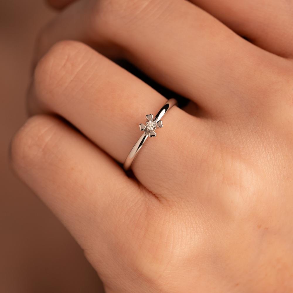 Кольцо с бриллиантом 9211004Б