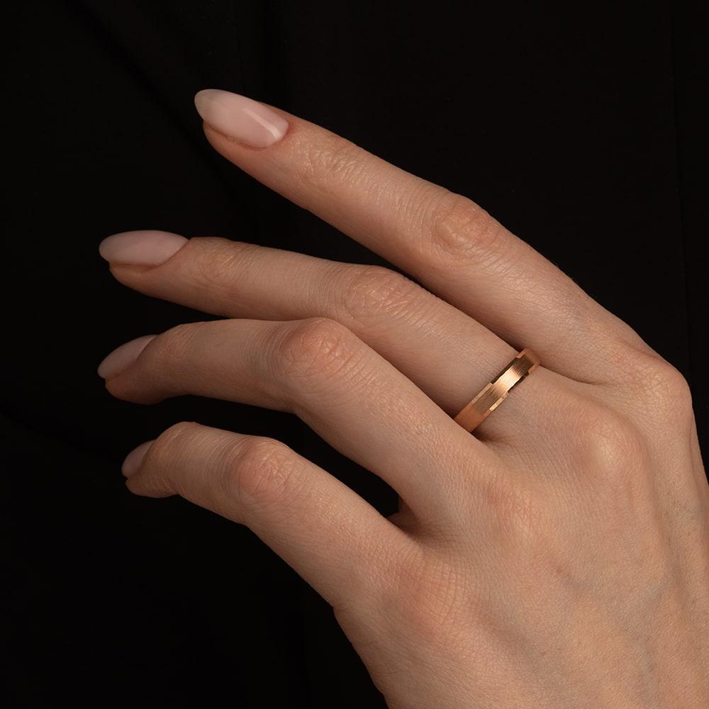 Обручальное кольцо из красного золота 200-000-465