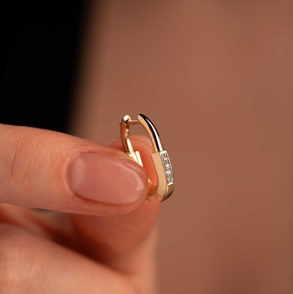 Серьги из золота с бриллиантами 932933Б